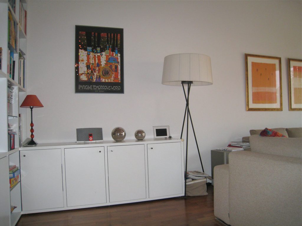 Commode blanche - Optimisation d'un petit appartement